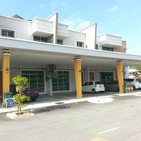 Golden Guest House 콴탄 외부 사진