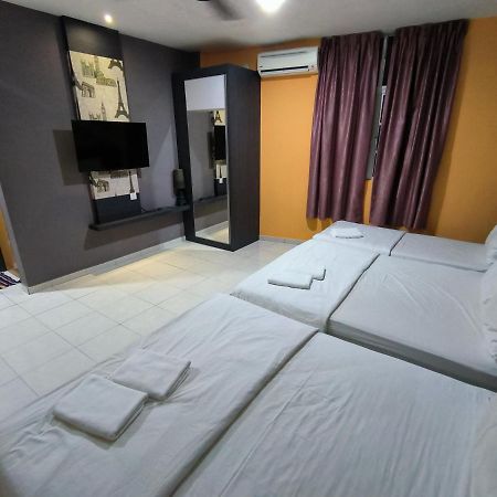 Golden Guest House 콴탄 외부 사진