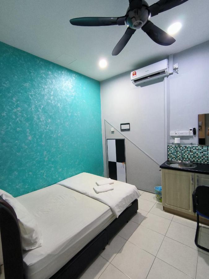 Golden Guest House 콴탄 외부 사진