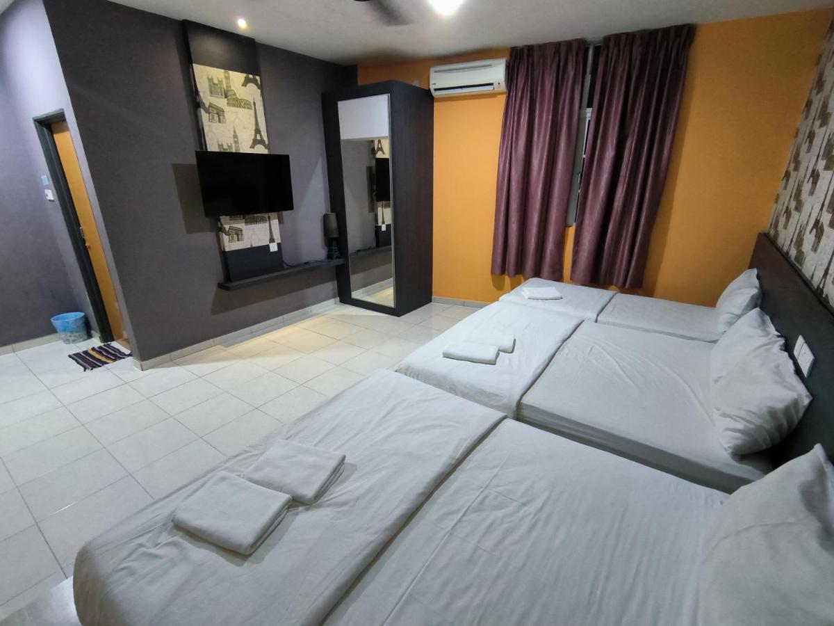 Golden Guest House 콴탄 외부 사진